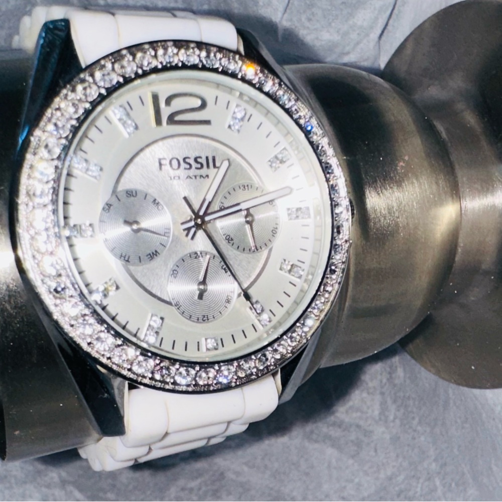 Two women’s fossil watches stainless steel & white with rhinestones barely worn